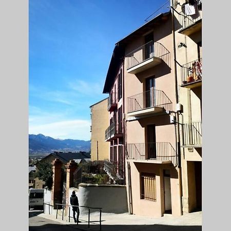 Puigcerda Centro. Acogedor Apartament En El Pueblo Bagian luar foto