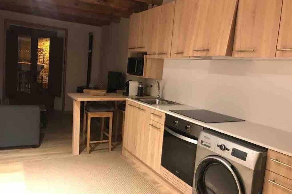 Puigcerda Centro. Acogedor Apartament En El Pueblo Bagian luar foto